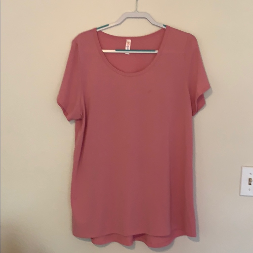 2XL Classic lularoe T-shirt